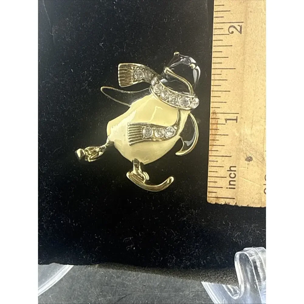Penguin Brooch Pin Rhinestones Enamel Gold Tone Holiday Skiing Penguin